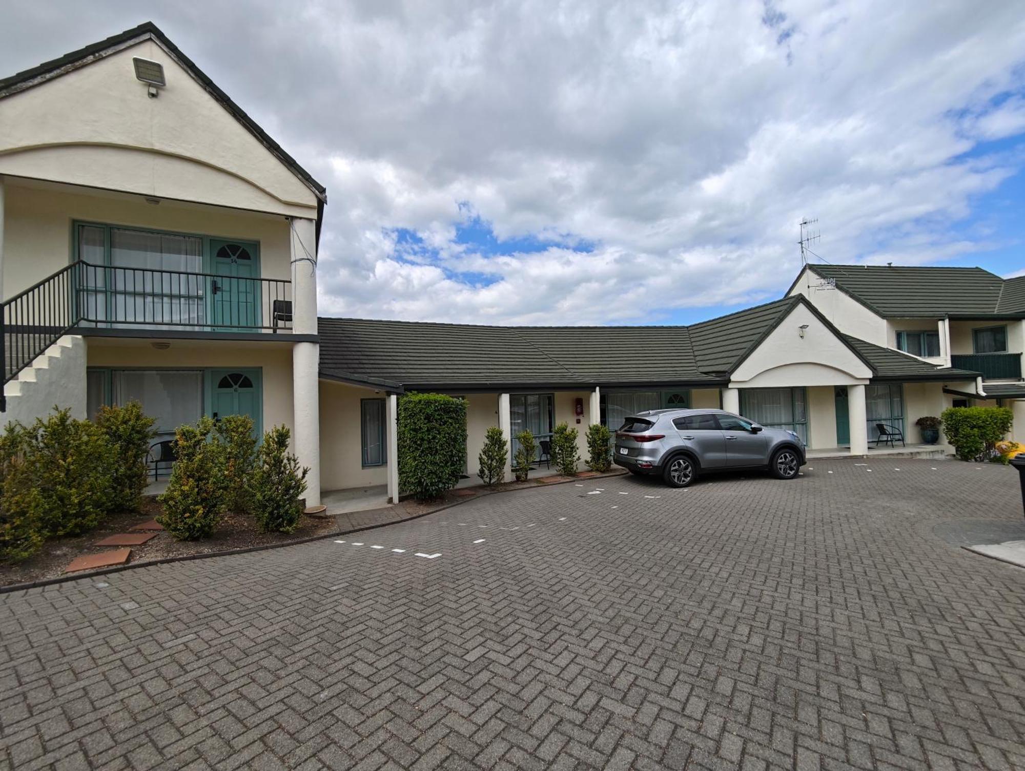 Great Lake Motel Taupo Exterior photo