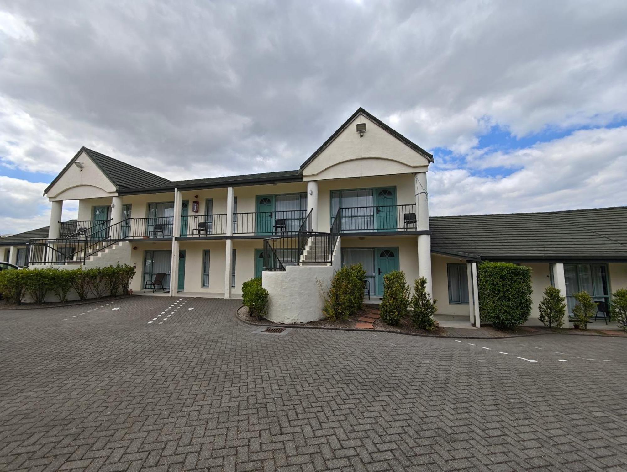 Great Lake Motel Taupo Exterior photo