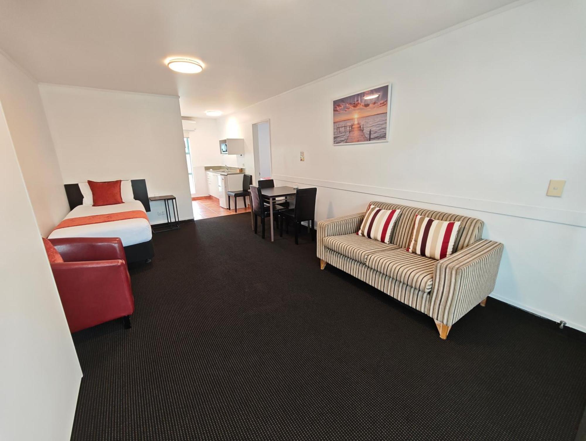 Great Lake Motel Taupo Exterior photo